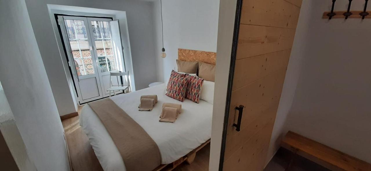 Lisboa Bridge Spot Apartment Luaran gambar