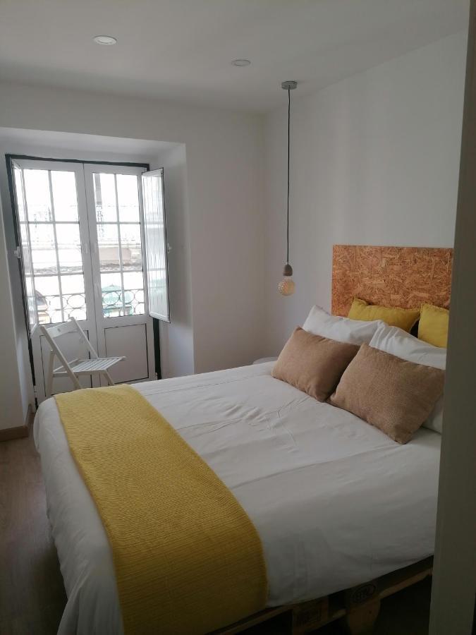 Lisboa Bridge Spot Apartment Luaran gambar