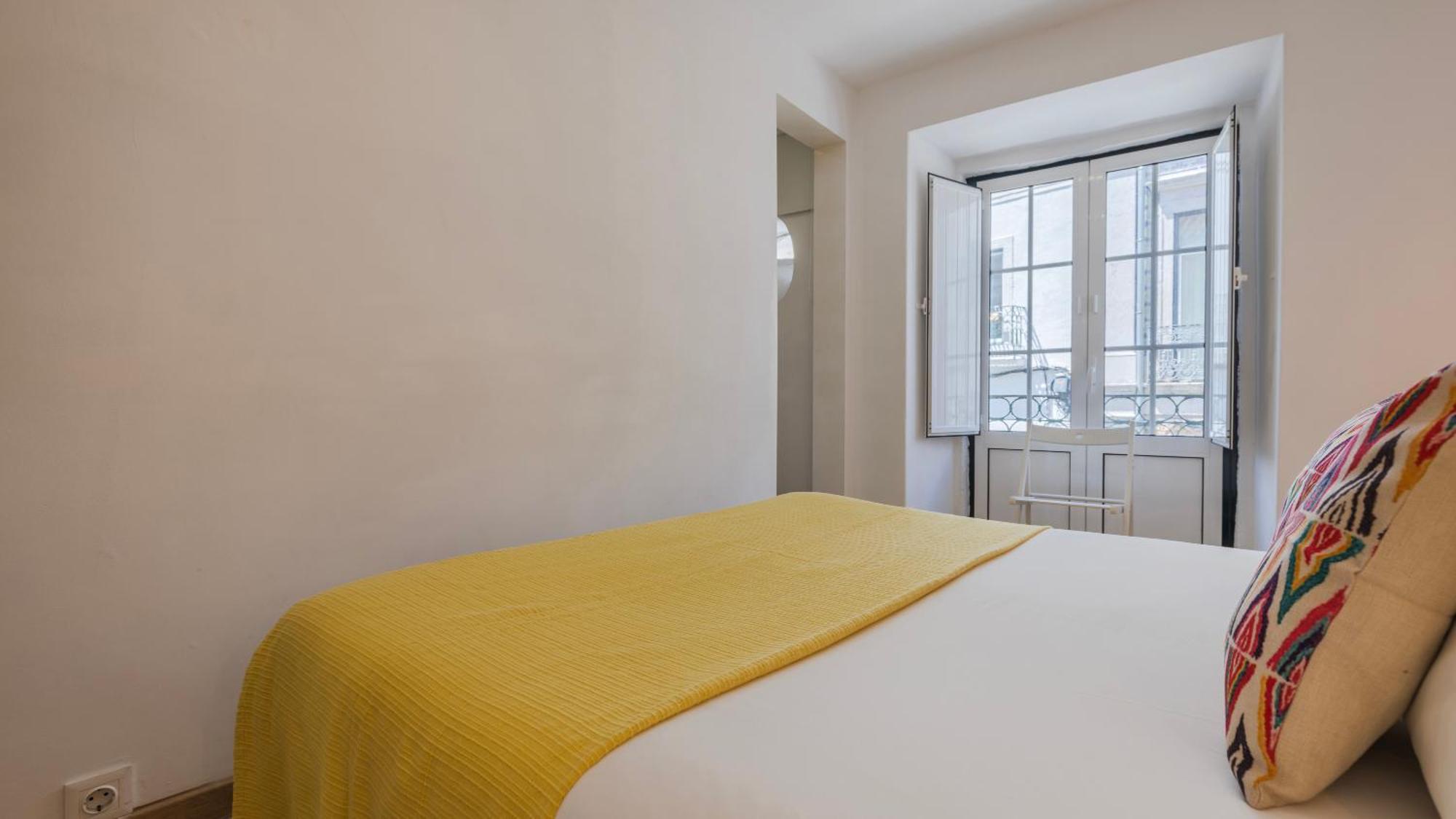 Lisboa Bridge Spot Apartment Luaran gambar